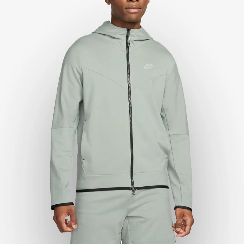 Casaco Nike Sportswear Tech Fleece Lightweight
