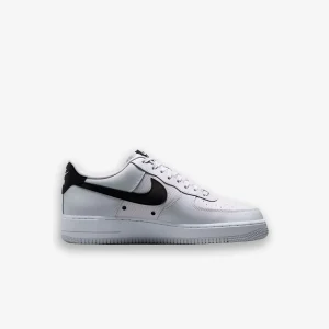 Sapatilhas Nike Air Force 1´07 LV8