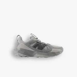 Sapatilhas New Balance Tektrel